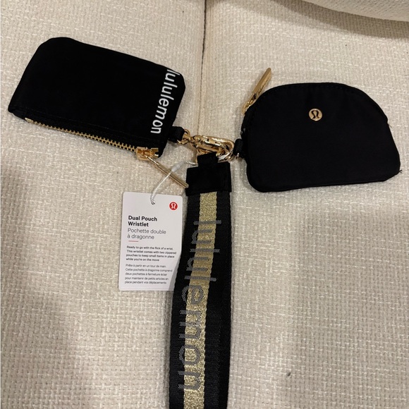 - lululemon athletica" WRISTLET" Black and Gold Key Card Holder - Picture 1 of 3